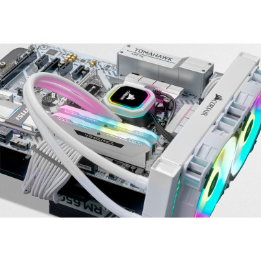Corsair Vengeance RGB Pro module de mémoire 32 Go 2 x 16 Go DDR4