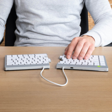 R-Go Tools Clavier ergonomique R-Go Split Break avec logiciel de pause, clavier ergonomique divis, AZERTY (FR), bluetooth, blanc