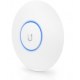 UBIQUITI UAP-AC-LR UBIWI028537 Point d'accès intérieur Wi-Fi MIMO A/B/G/N/AC PoE Dual Band 2.4 (450 Mbps) / 5 G