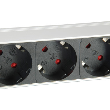 Equip 333309 multiprise 1,8 m 7 sortie(s) CA Intérieure Noir, Blanc