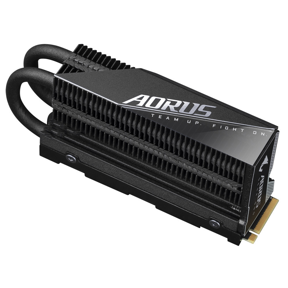 GIGABYTE AORUS Gen4 7000s 2 To M.2 PCI Express 4.0 NVMe 3D TLC NAND