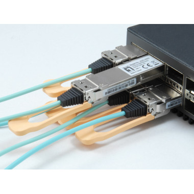 LevelOne AOC-0302 module émetteur-récepteur de réseau Fibre optique 40000 Mbit s QSFP+ 860 nm