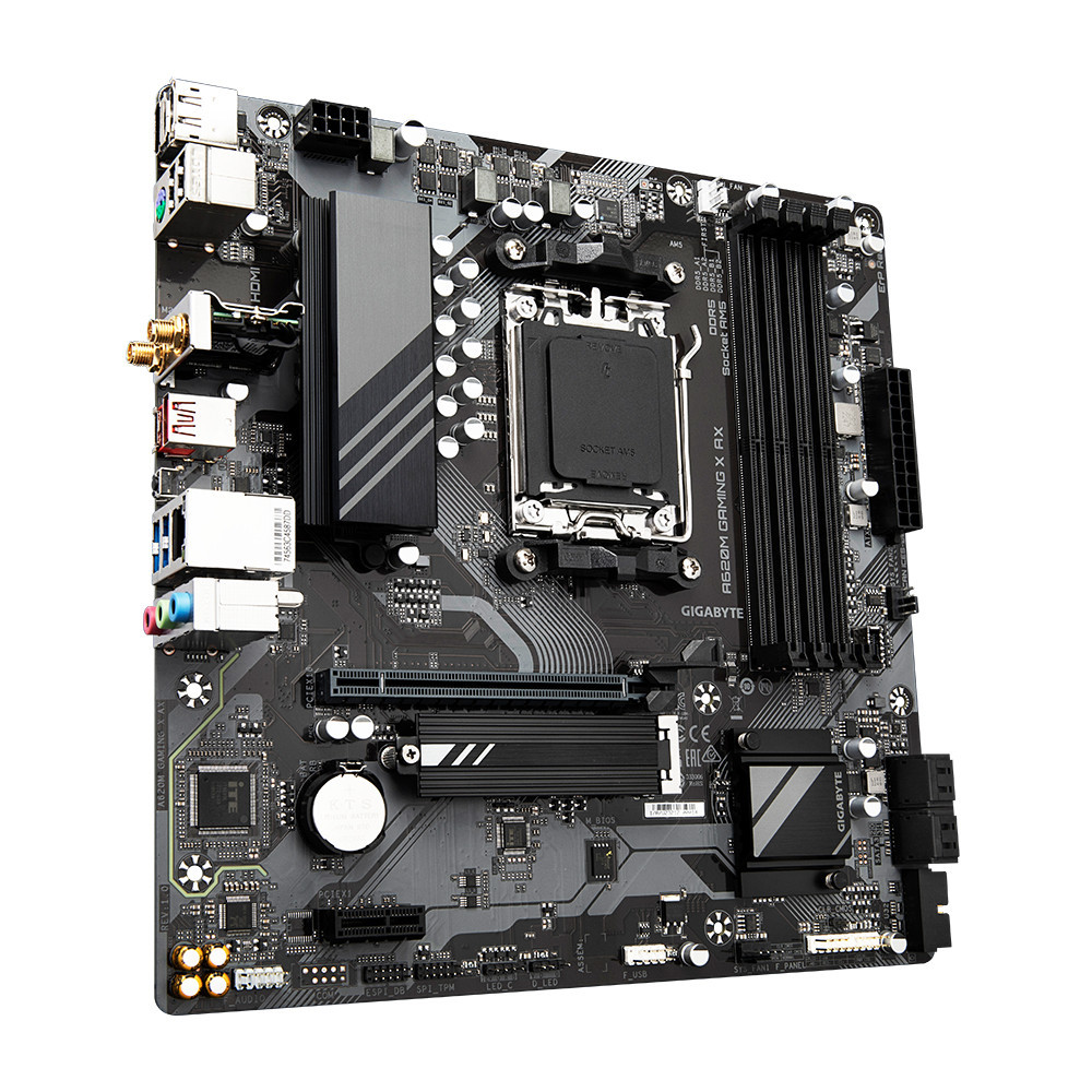GIGABYTE A620M GAMING X AX AMD A620 Emplacement AM5 micro ATX