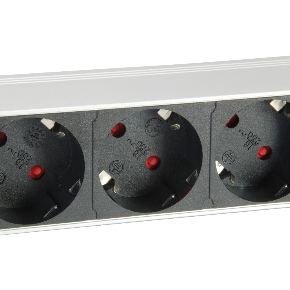 Equip 333309 multiprise 1,8 m 7 sortie(s) CA Intérieure Noir, Blanc